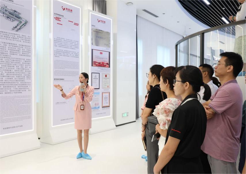 赋强人才生长 | “复盘中国行?走进尊龙凯时”学习活动乐成举行